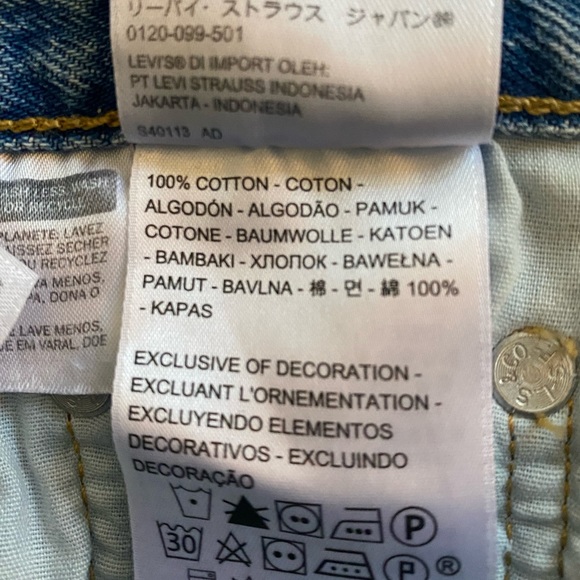 LEVI’S PREMIUM 501® MID THIGH SHORTS - Picture 4 of 6